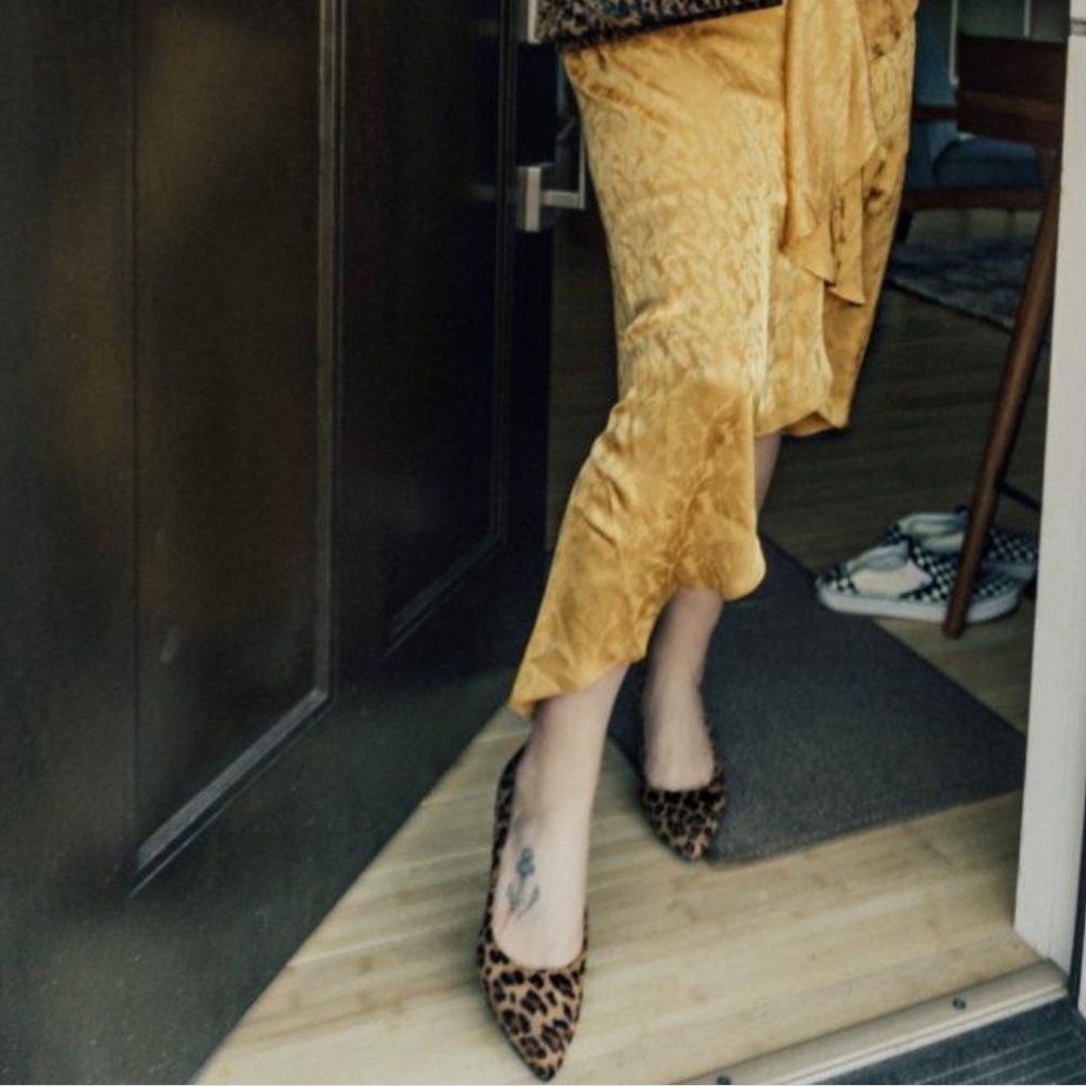 NIB Vegan Kitten Heel Leopard Pointy Toe Pump - Picture 6 of 6